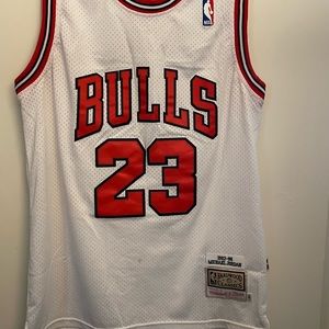 NBA Chicago Bulls 23 Michael Jordan Jersey